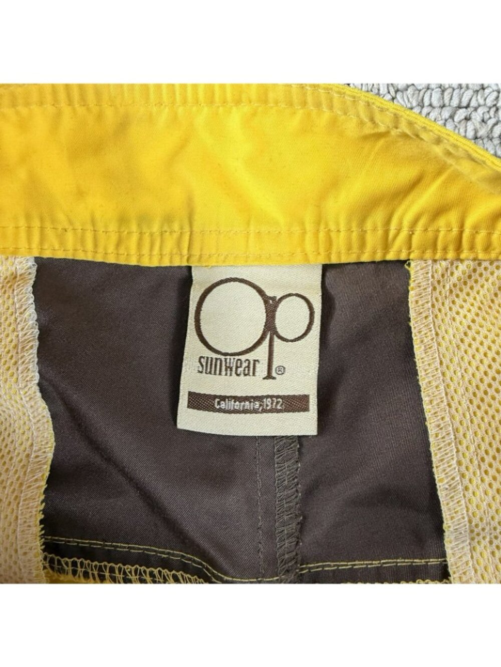 Ocean Pacific Retro Style Beach Board Shorts Brown Yellow Men’s Size 33 x 9 - Picture 2 of 6